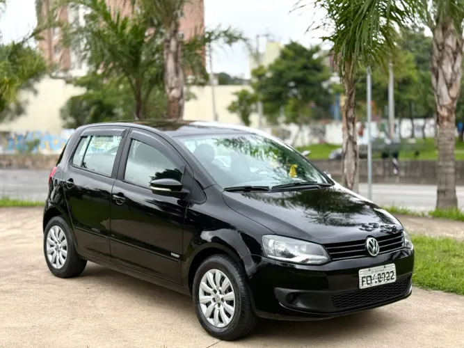 Volkswagen Fox 1.0 MI Total Flex 8V 5P 2014