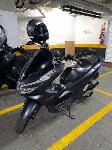 PCX 2021 - BAIXA QUILOMETRAGEM