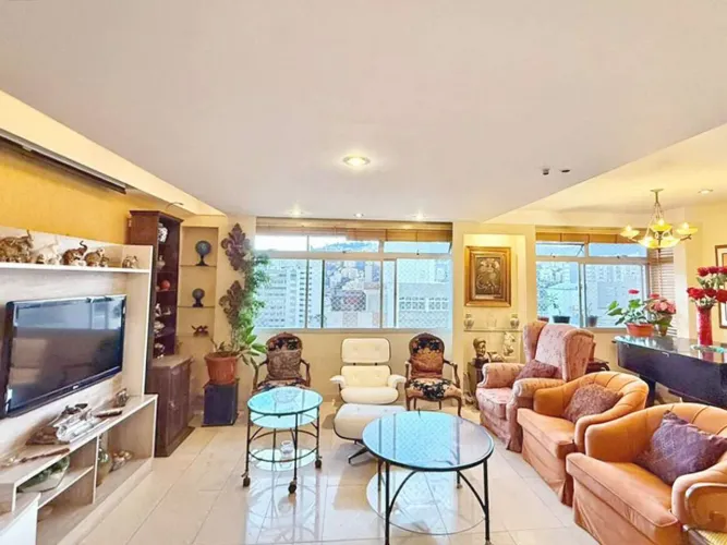 Apartamento 4 quartos Funcionários