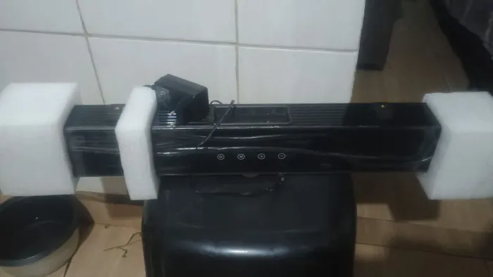 Kit Soundbar + Subwoofer (Marca Tomate)