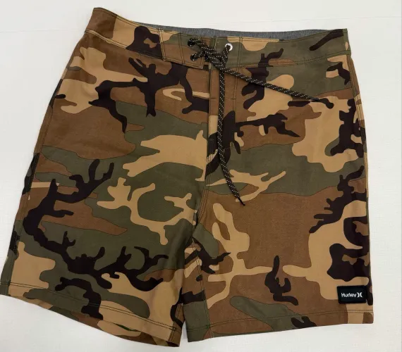 Short Hurley Phantom Boardshort Camuflado - 30 USA / 40 Brasil - Importado