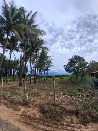 Lote 600m2 em Pompéu/MG na Beira do Rio São Francisco
