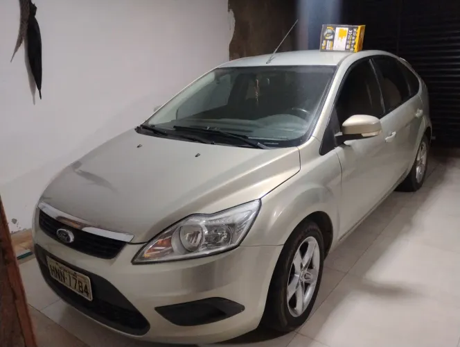 Ford Focus 1.6 S/se/se Plus Flex 8v/16v 5P 2010