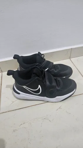 Tênis Nike Team Hustle D11 Número 38 Estado de Novo