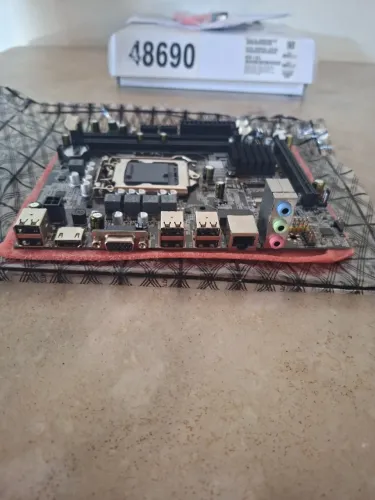 Placa mãe H55 LGA 1156 V1.55 Intel