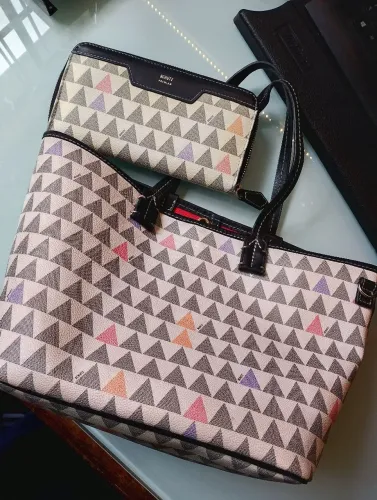 Bolsa Schutz Nina Trangle Premium+ Carteira 