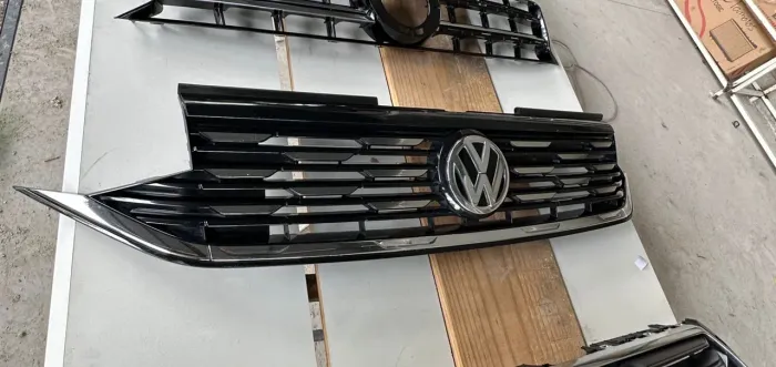 GRADE DIANTEIRA VW T-Cross ORIGINAL COM EMBLEMA