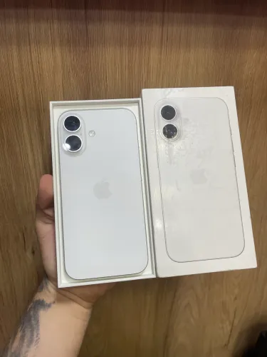 iPhone 16 128GB