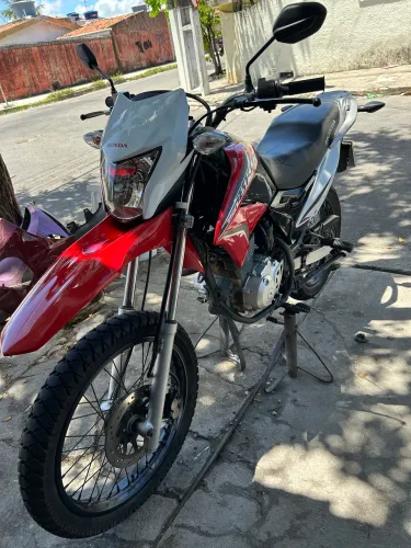 Bros 150 ano 2014 ( km 14.526 )