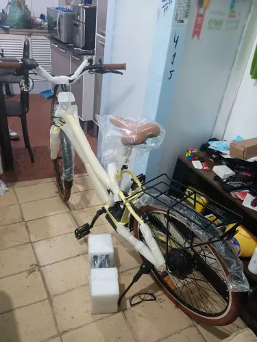 Vende-se uma bicicleta nova elétrica motor 350 w da marca atlas modelo Miami nunca foi USA