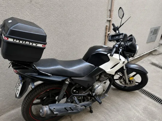 Yamaha Factor 125 K1 2016 - Preta - Licenciamento 2026 Pago e Sem Débitos"
