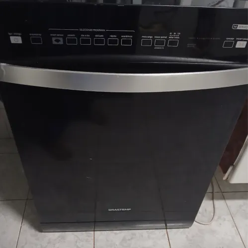 VENDE-SE LAVA LOUÇAS