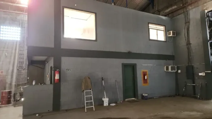 GALPÃO EM SANTOS 2800 M2