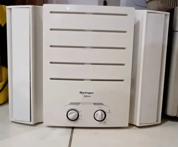Ar condicionado de janela