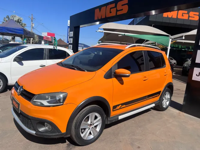 Volkswagen Crossfox 1.6 MI Total Flex 8V 5P 2011