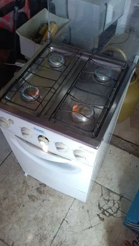 Fogão 4 bocas