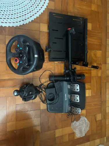 G29 Logitech + câmbio + suporte