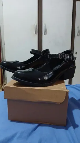 Saltinho Preto Estilo Mary Jane