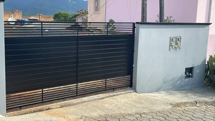 Portão de correr novo medidas 3.35x2.02