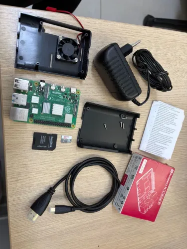 Raspberry 4 | 4gb RAM | 32gb SD Card | HDMI | Utilizado uma vez