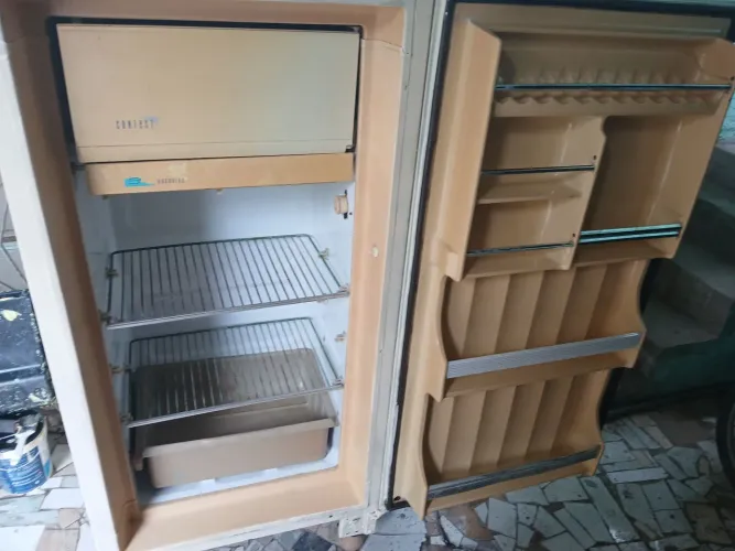 Geladeira antiga