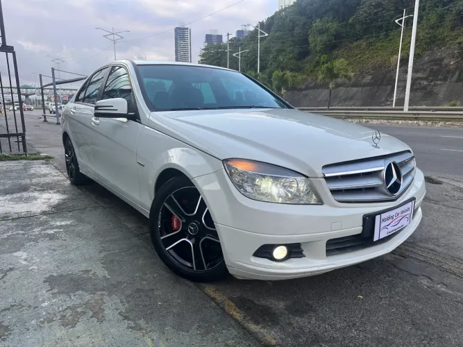 Mercedes-Benz C-180 CGI Classic 1.8 16V 156cv Aut. 2011
