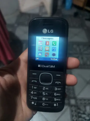 Celular simples para idoso