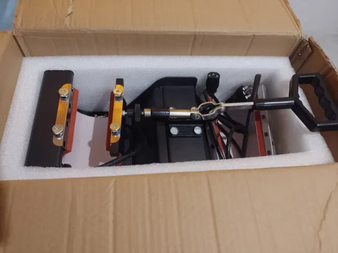 Vendo maquina de estampar caneca