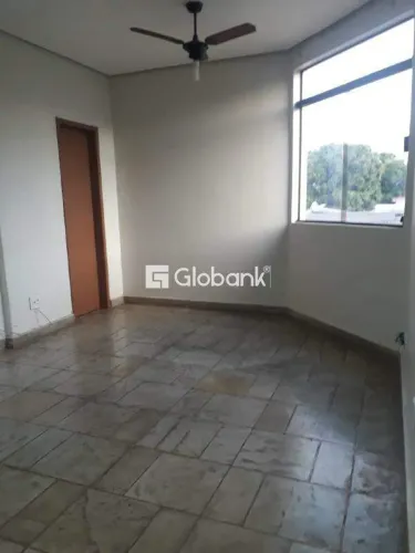 Sala comercial 1 quarto à venda Centro 42,74m² Montes Claros MG