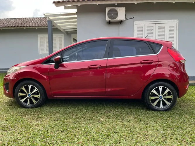 Ford Fiesta SE 1.6 16V Flex 5P 2012