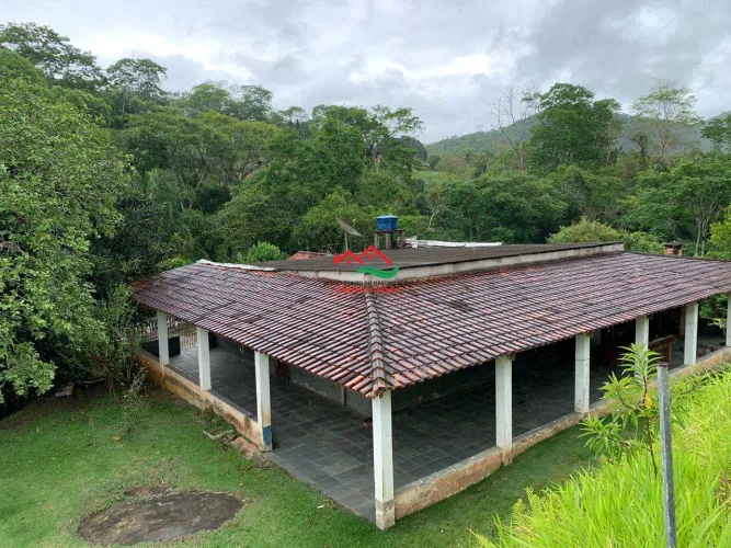 Chácara com 3 quartos, Centro, Pedro de Toledo - R$ 398 mil, Cod: 536