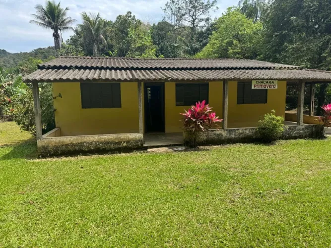 Chácara Rio ao fundo Itariri SP