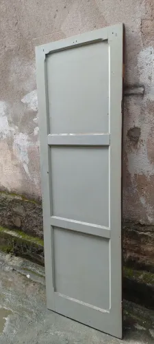 Porta antiga altura 2,10 x 0,69 largura