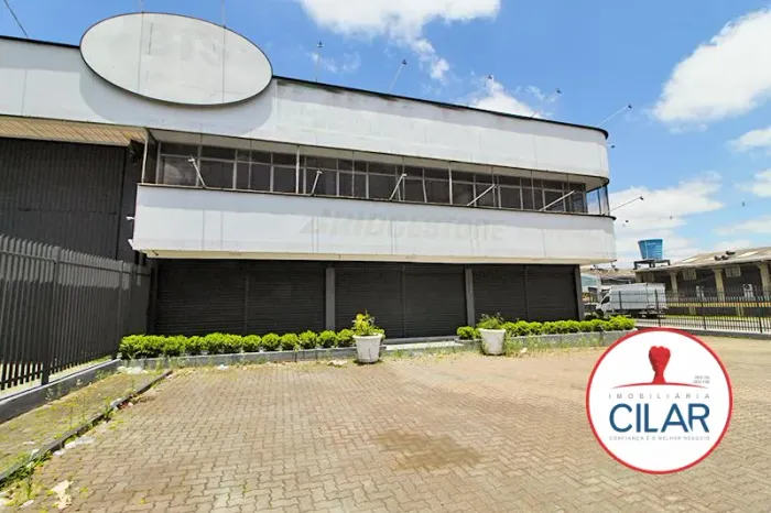 Imobiliária Cilar Aluga Prédio Comercial no Pinheirinho com 1.326m², Ref. 05757.057-CILAR