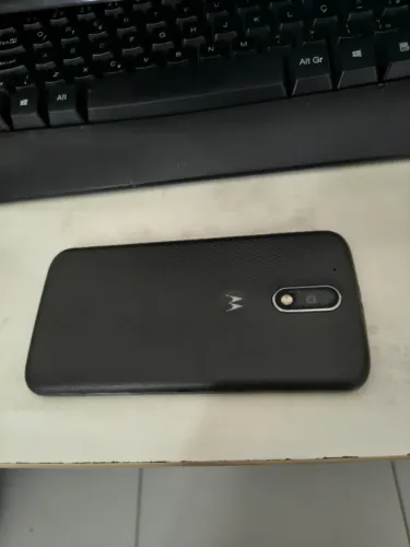Vendo celulares com defeito: Motorola Edge 5g e Motorola G4