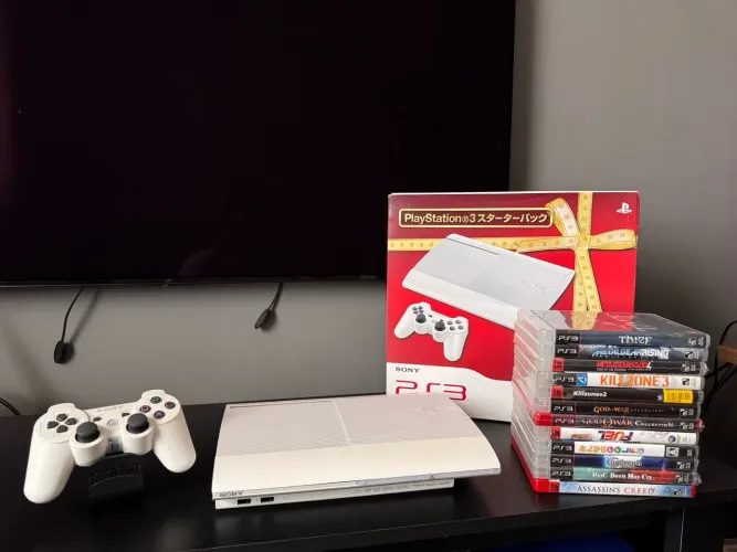 Playstation 3 superslim 250gb Branco na caixa + jogos