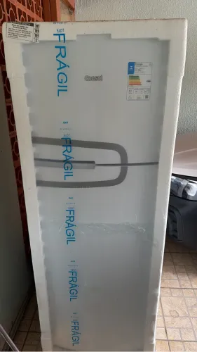 Vendo geladeira e máquina de lavar cônsul NO ISOPOR ZERA