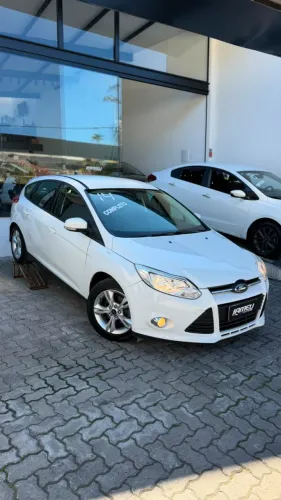 Ford Focus 1.6 S/se/se Plus Flex 8v/16v 5P 2014