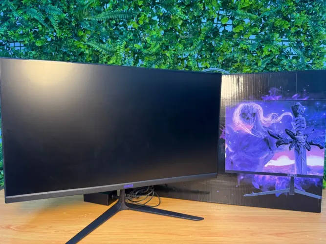 Monitor Mancer horizon Z21  21,5? polegadas   1x entrada p2 1x entrada hdmi 1x entrada VGA