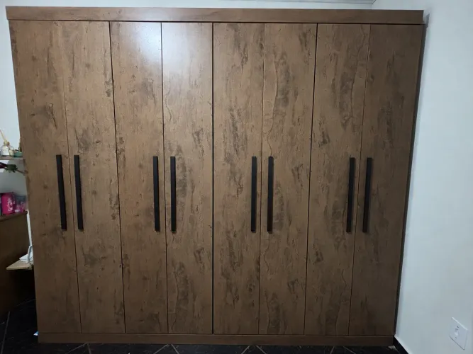 Guarda roupa casal 8 portas