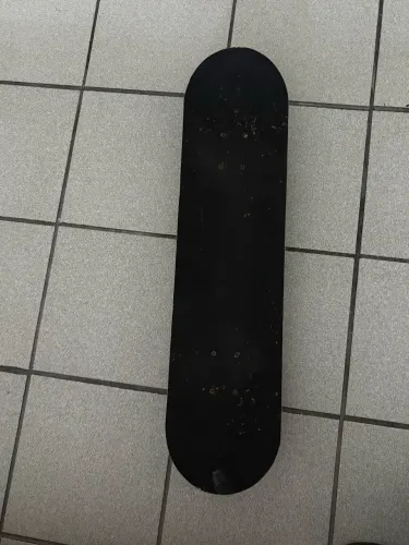 VENDE-SE SKATE (URGENTE) 