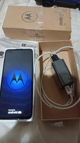 Celular motog100
