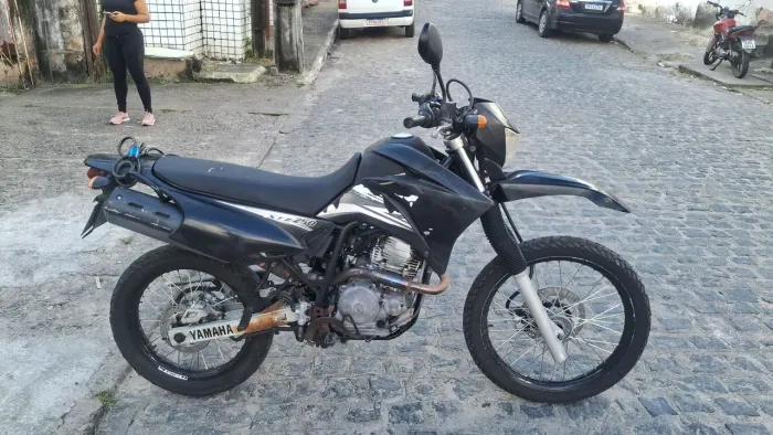 VENDO LANDER 2013, VALOR 11 MIL