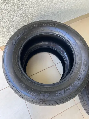 PNEUS USADO - BRIDGESTONE 215/65/16