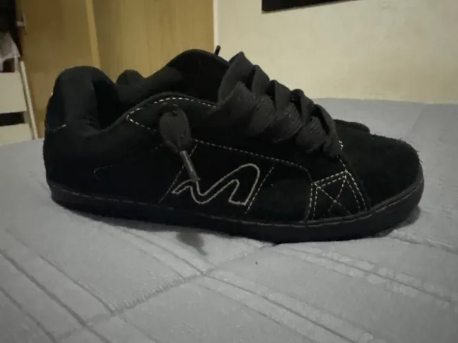 Tenis Tesla Hertz Preto