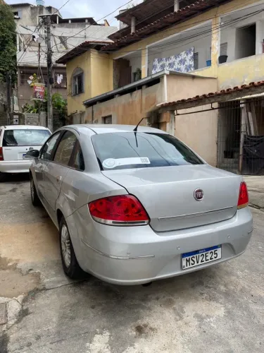 Fiat Linea LX 1.9/ 1.8 Flex 16V 4P 2010