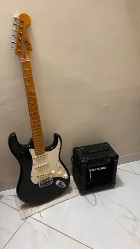 Guitarra Tagima 530 com Amplificador meteoro troco em console videogame
