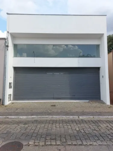 Oportunidade comercial de destaque no Centro de Atibaia/SP, salão comercial