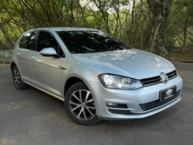 Volkswagen Golf Highline 1.4 TSI 140cv Aut. 2015