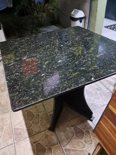 Mesa de granito